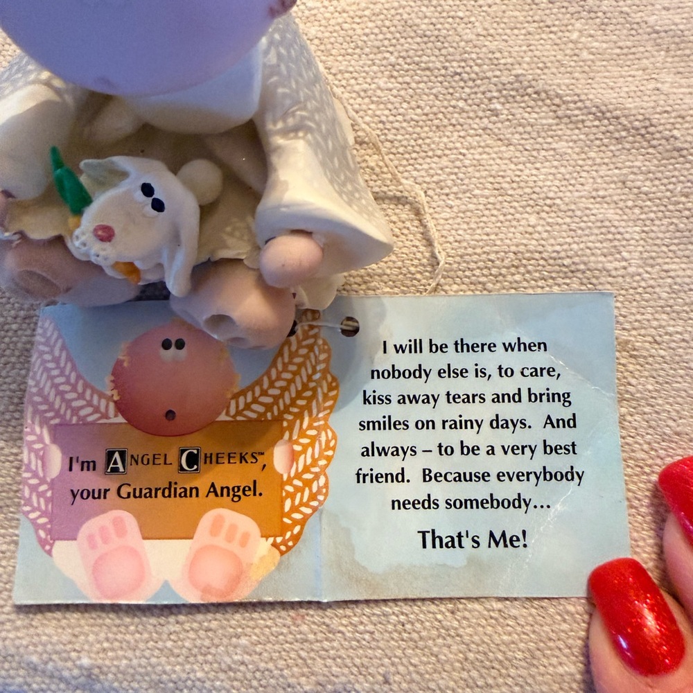 Adorable Angel Cheeks Figurines with Gold Wings - Picture 3 of 12